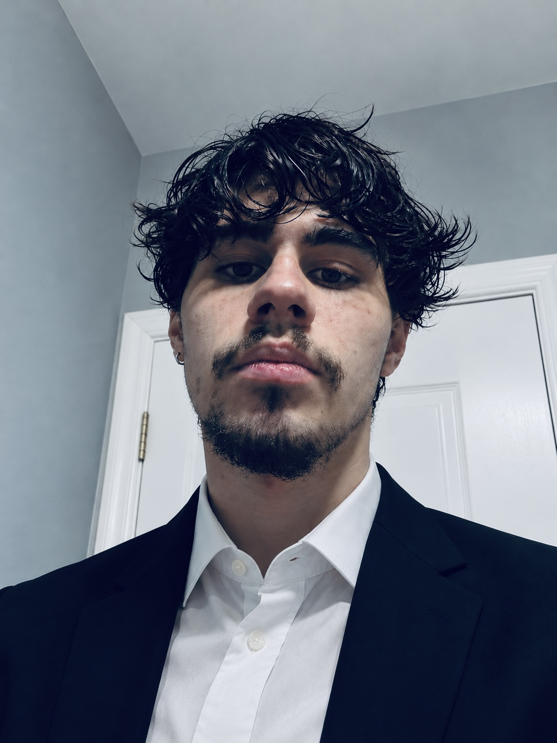 Retrato de Antônio Lesnik com traje social